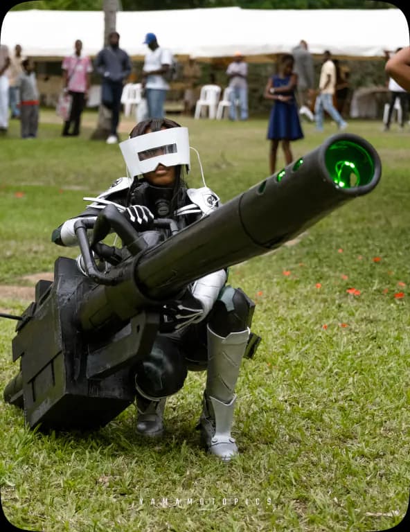 Cosplayer en costume, salon manga et communauté Otakun